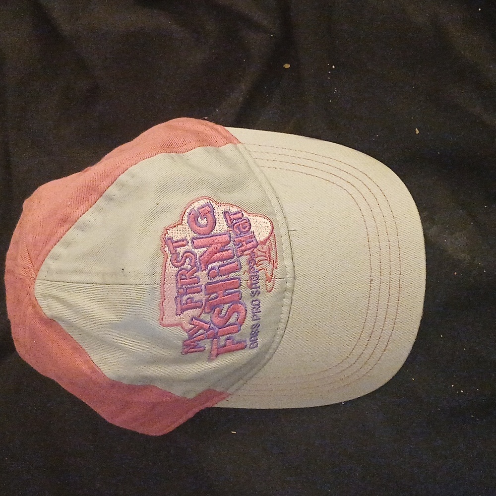 Bàss pro shops girls hat colors pink purple Grey size os girls toddler